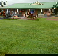 Beachcomber Motel And Apartments Apollo Bay - eAccommodation