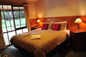 Apollo Bay Cottages - eAccommodation 4