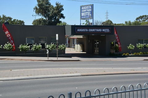 Augusta Courtyard Motel - eAccommodation 1
