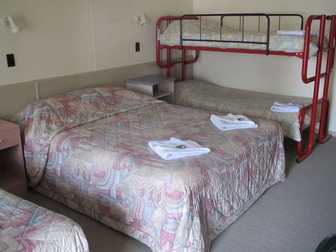 Woodmans Hill Motel - eAccommodation 2