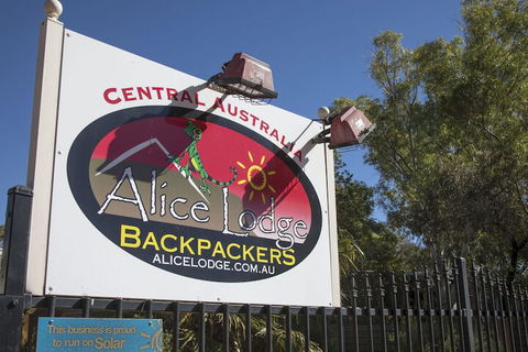 Alice Lodge Backpackers - eAccommodation 2