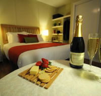 Gisborne Peak Winery Cottages - eAccommodation