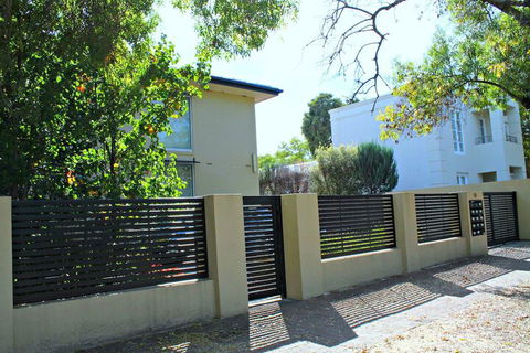 Adelaide DressCircle Apartments Childers Street - eAccommodation 5