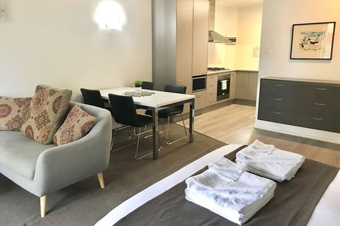 Adelaide Dresscircle Apartments Archer Street - eAccommodation 7