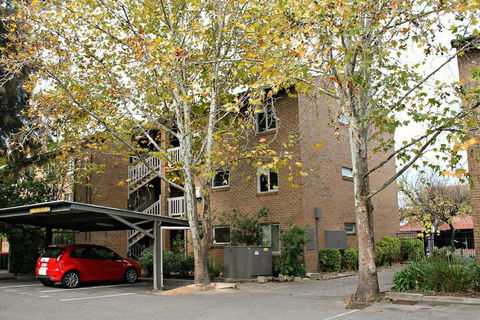 Adelaide Dresscircle Apartments Archer Street - eAccommodation 2