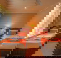 Endeavour Court Motor Inn - eAccommodation