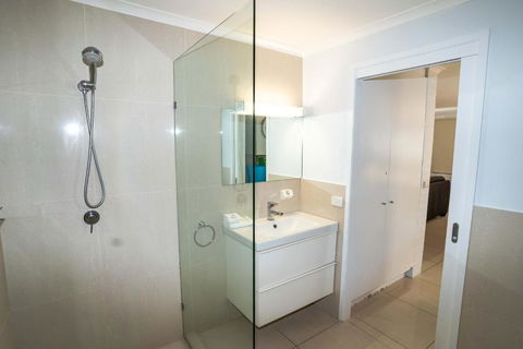 Myuna Holiday Apartments - eAccommodation 2