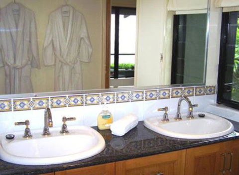 At Remingtons Private Cottages & Lodge - eAccommodation 2