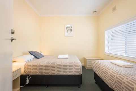 Albany Holiday Units - eAccommodation 6