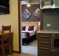 Glenelg Gateway Apartments - eAccommodation