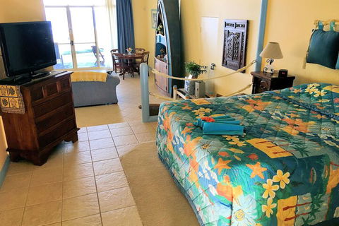 Al Mare Beachfront Retreat - eAccommodation 4