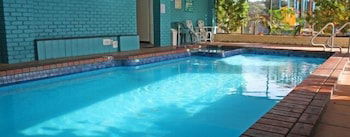 Aquarius Resort Holiday Apartments - eAccommodation 2