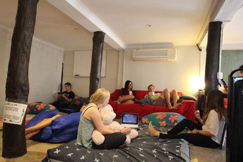 Asylum Cairns Hostel - eAccommodation 6