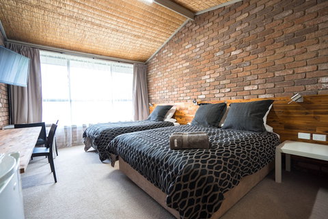 Farnham Court - eAccommodation 3