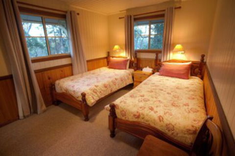 Accommodation Creek Cottages - eAccommodation 0