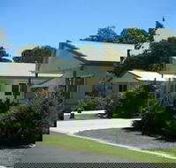 Pepper Tree Cabins - eAccommodation
