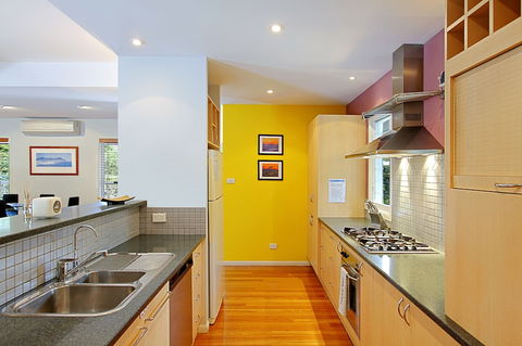 A PERFECT STAY - Abode At Byron - eAccommodation 2