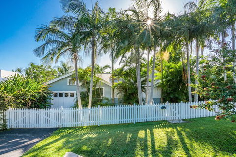 A PERFECT STAY - Kia Ora Byron - eAccommodation 2