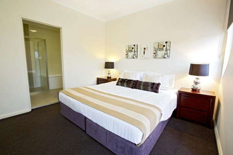 Astina Serviced Apartments - Central - eAccommodation 3
