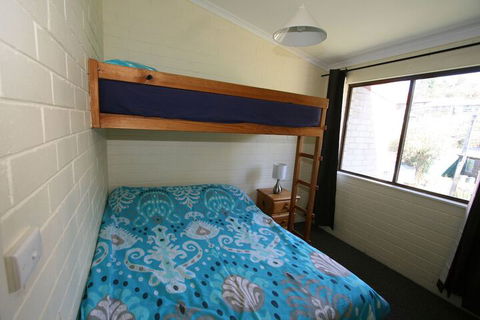 Alpha Centauri Townhouses - eAccommodation 1