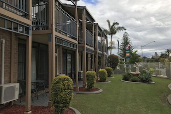 Lighthouse Beach ACT eAccommodation