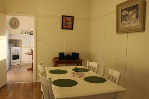 Trefolly Olive Cottage - eAccommodation 4