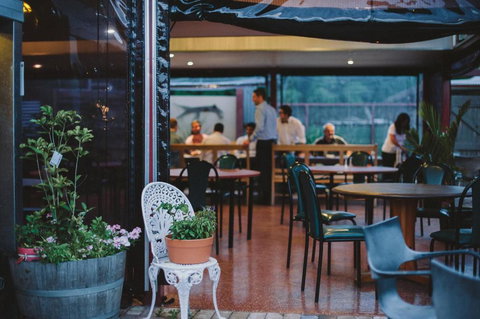 Gundaroo Colonial Inn - eAccommodation 2