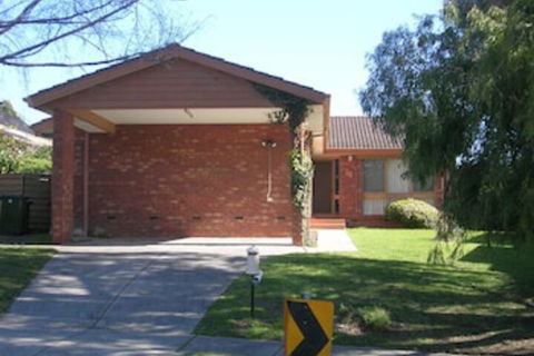 Australian Home Away At East Doncaster - eAccommodation 0
