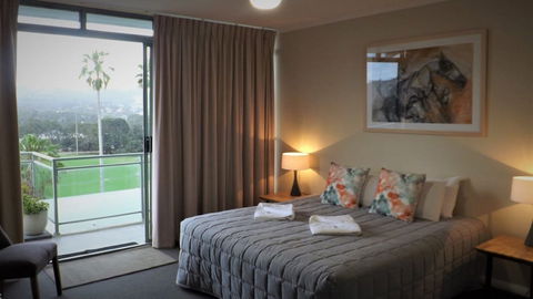 Avoca Palms Resort Apartments - eAccommodation 2