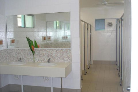 Absolute Backpackers Mission Beach - eAccommodation 5