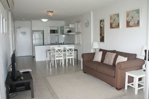 Allegro Apartments - eAccommodation 5
