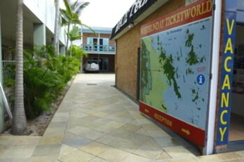 Airlie Court Units - eAccommodation 2
