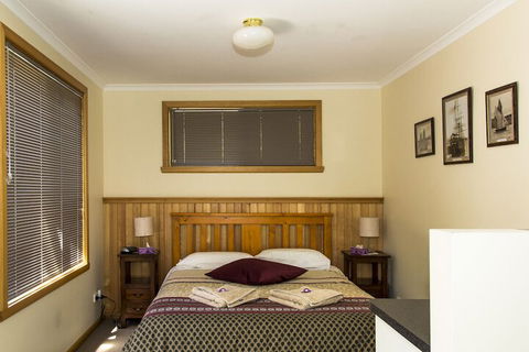 Abs By The Bay - eAccommodation 5