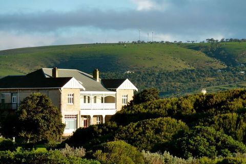 Port Elliot Beach House YHA Hostel - eAccommodation 1