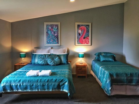A Sacred Mountain Retreat - eAccommodation 6