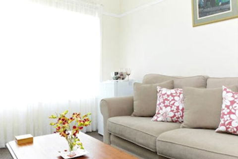Austin Rise Bed And Breakfast - eAccommodation 2