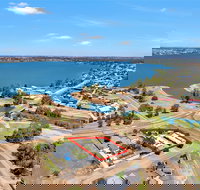 Kennedy Holiday Villas - eAccommodation