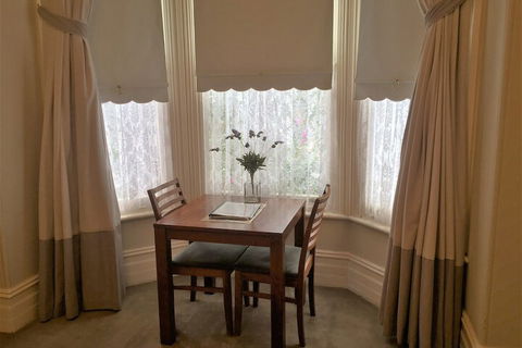 Arundel's Boutique Accommodation - eAccommodation 6