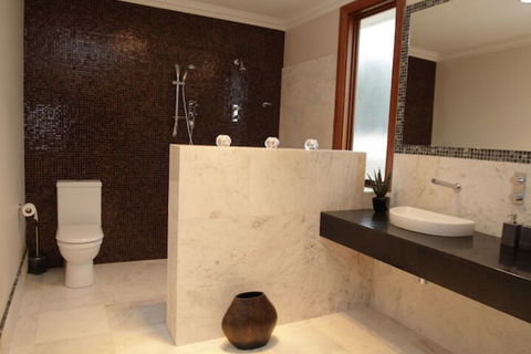 Aurora Cottages - eAccommodation 3