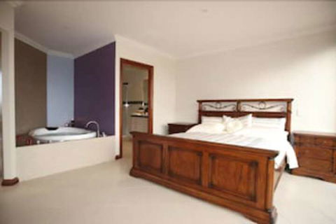 Aurora Cottages - eAccommodation 7