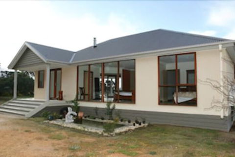 Aurora Cottages - eAccommodation 2