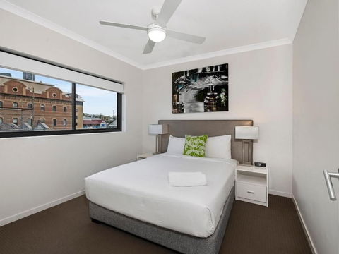 Atrio Apartments - eAccommodation 5