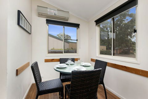 Armidale Tourist Park - eAccommodation 7