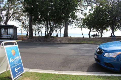 Alexander Beachfront Apartments - eAccommodation 4