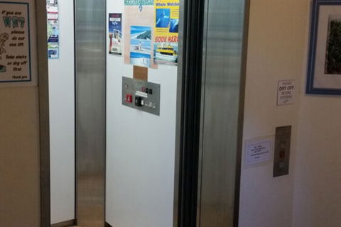 Alexander Beachfront Apartments - eAccommodation 7