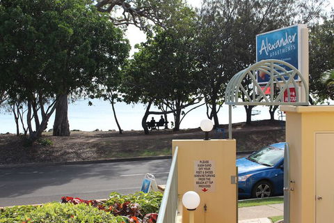 Alexander Beachfront Apartments - eAccommodation 5