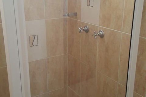 Fourth Avenue Motor Inn - eAccommodation 3