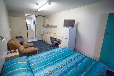 Fourth Avenue Motor Inn - eAccommodation 4