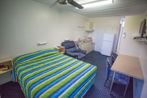 Fourth Avenue Motor Inn - eAccommodation 7
