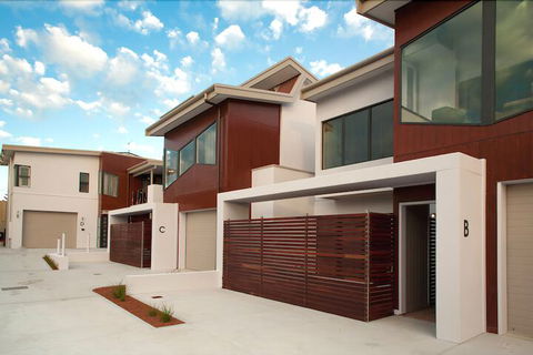 Albany Waves - eAccommodation 1